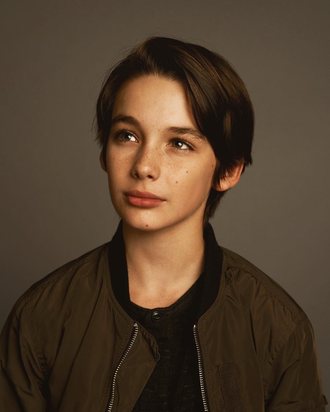 ### Google Gemini — Photorealistic Portrait Recreation Prompt

**Use the uploa — Google Gemini AI Prompt
