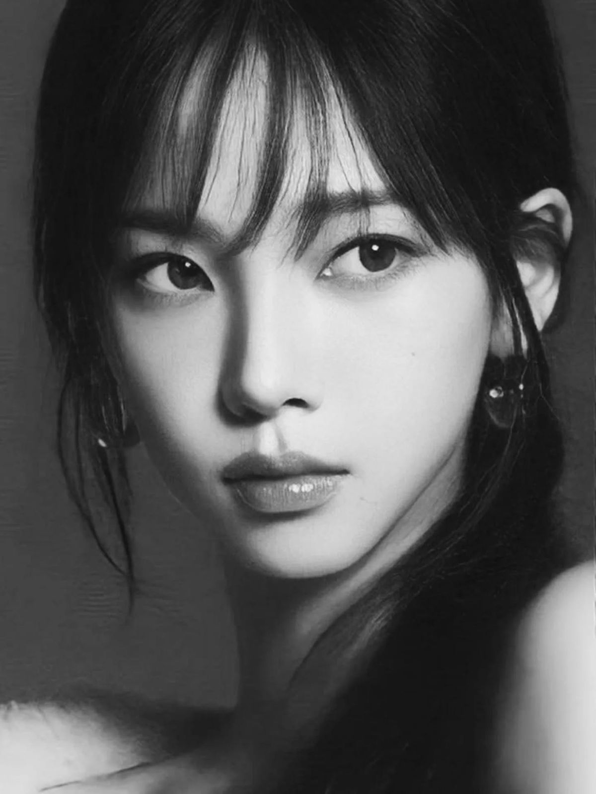 black and white ultra photorealistic cinematic close-up beauty portrait of a you — Google Gemini AI Image Prompt