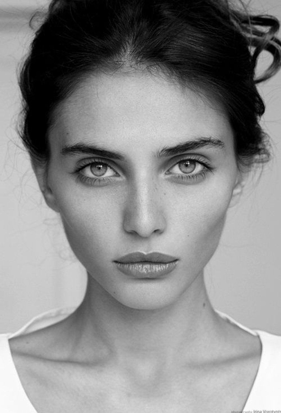 black and white ultra photorealistic beauty close-up portrait of a young woman i — Google Gemini AI Image Prompt